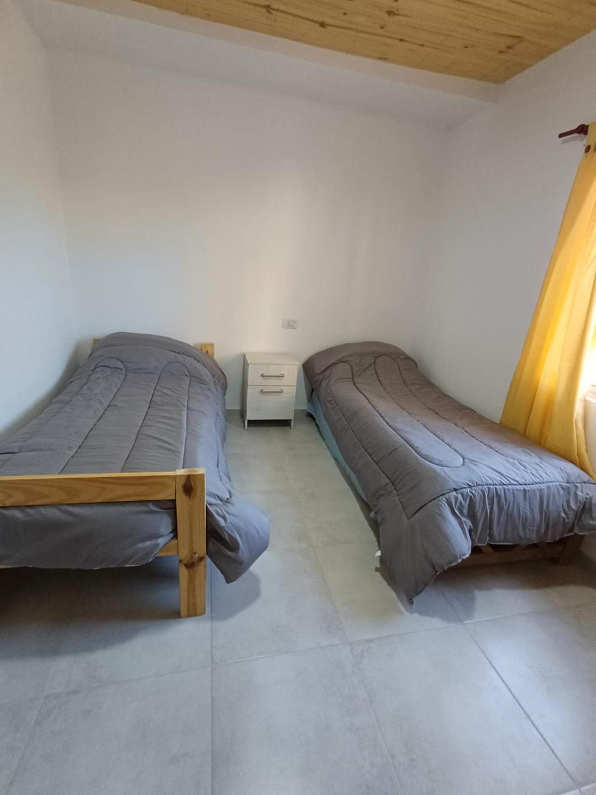 Cintia Alquila Holiday home General Roca