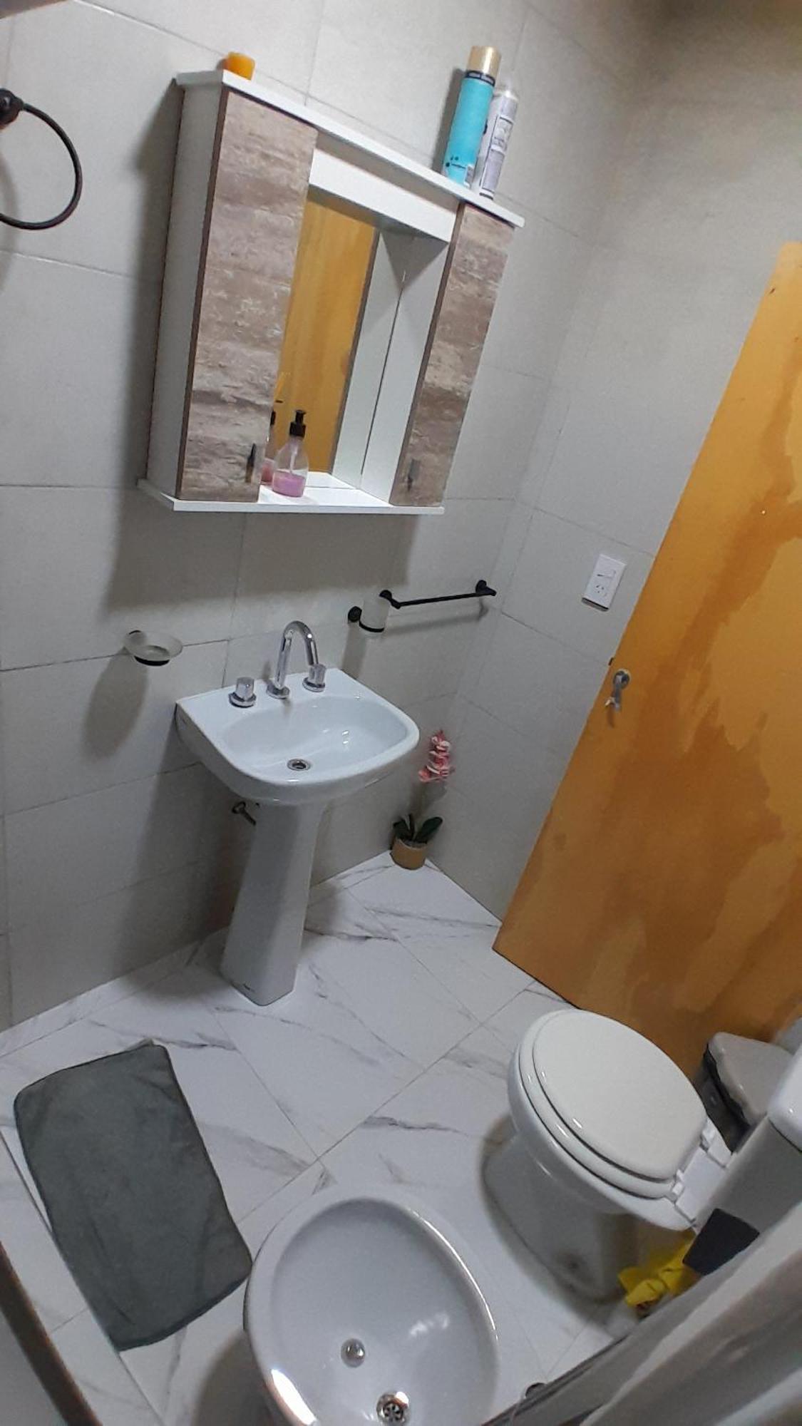 Cintia Alquila Holiday home General Roca